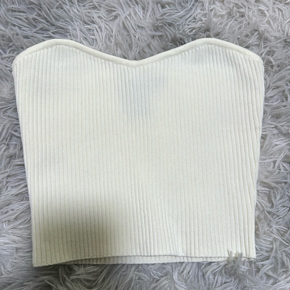Off white Forever 21 Crop Top - Picture 1 of 2